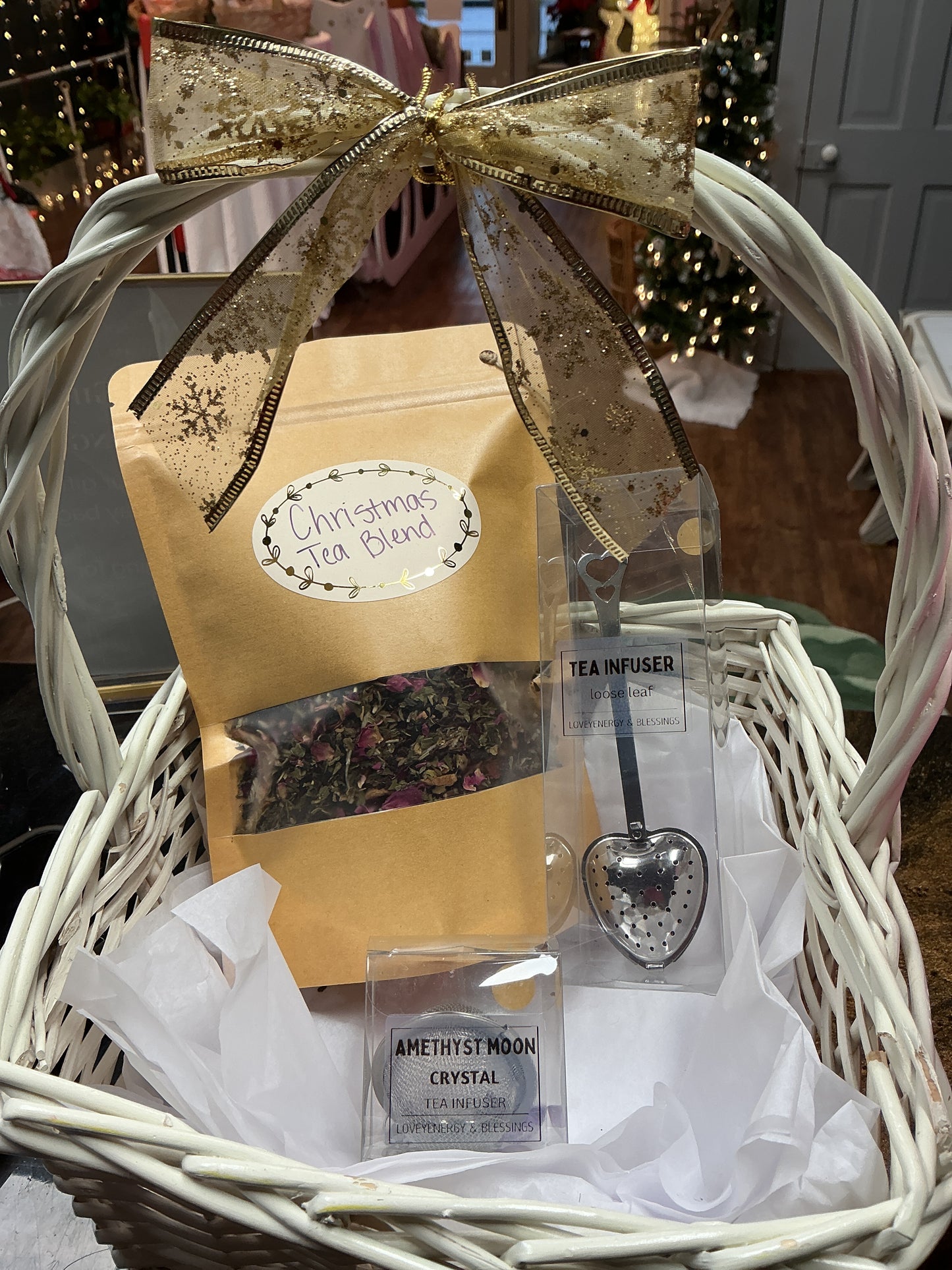 Small tea lovers basket