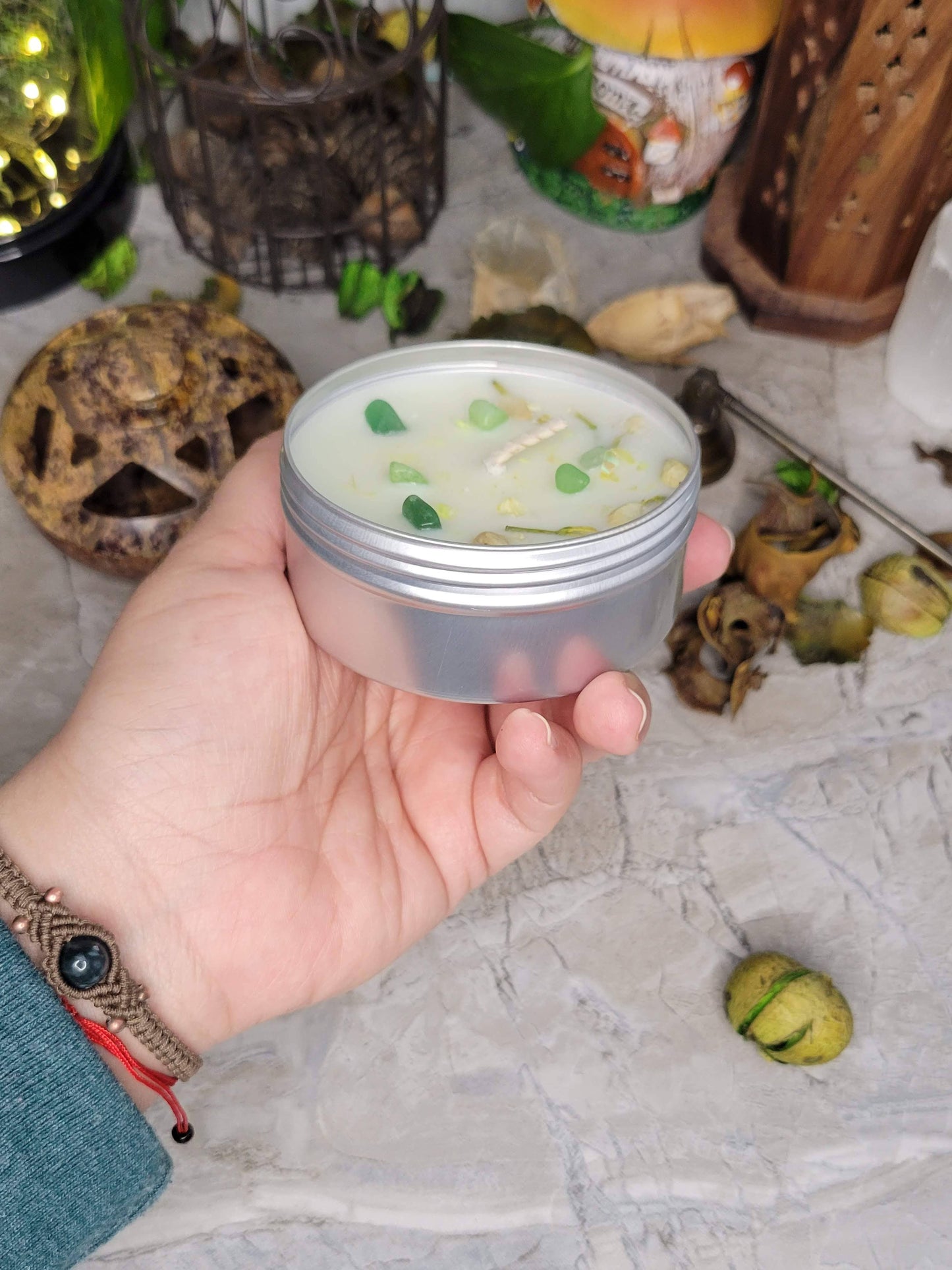 Crystal Candles 4oz Crystals Aromatherapy Flowers